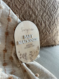 Pregnancy announcement plaque