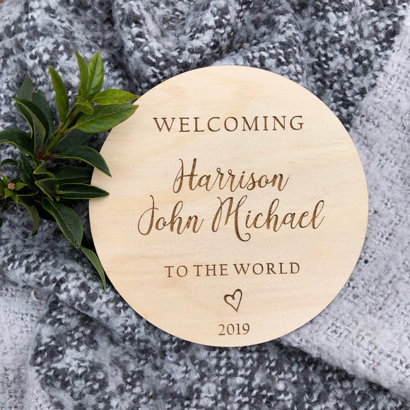 Welcoming to the world plaque