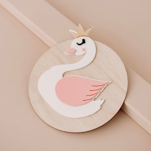 Swan wall hanger